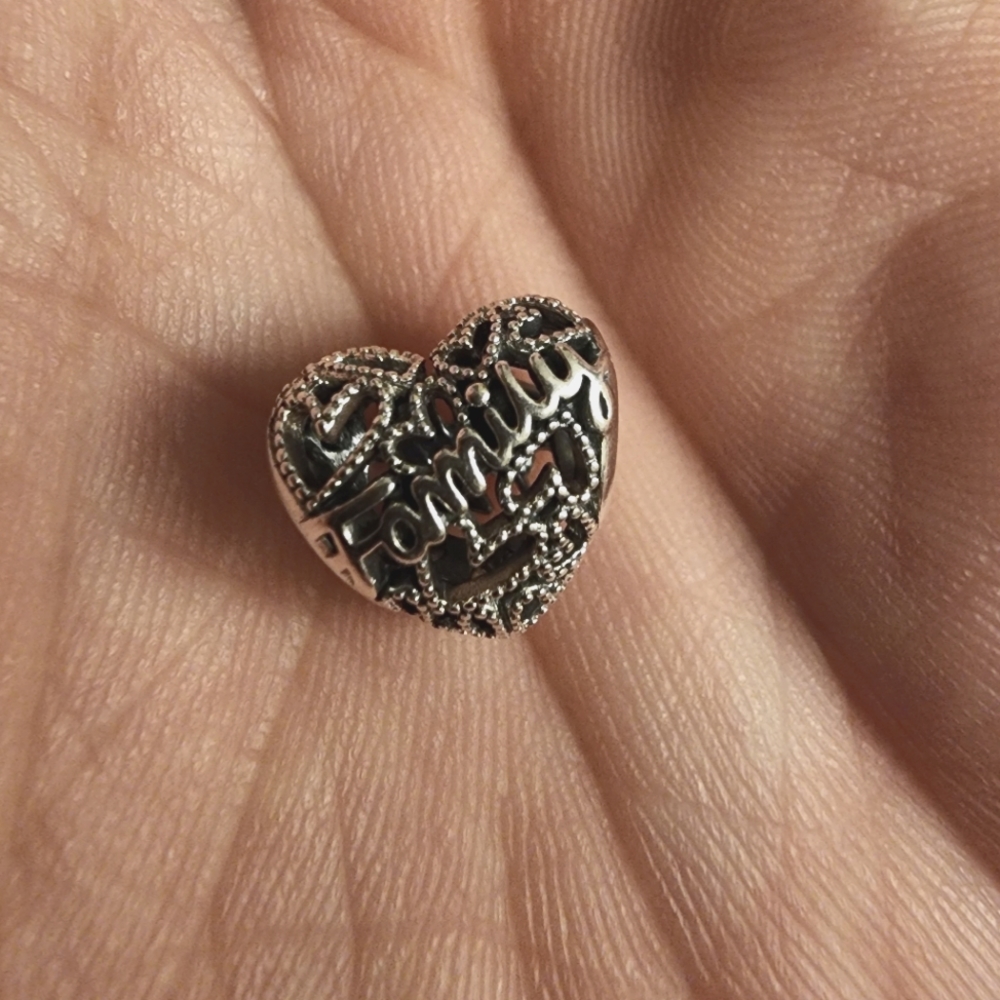 Pandora heart shaped family charm